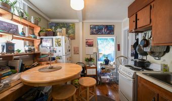 38 North St, Bristol, VT 05443