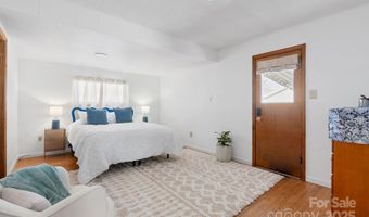 22 Jarrett St, Asheville, NC 28806
