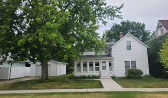 814 Sinclair St, Bottineau, ND 58318