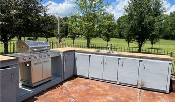 806 SE Avenue 8 Ave, Atkins, AR 72823