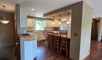 2502 S Shore Dr, Albert Lea, MN 56007