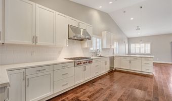 82 Moonlight Village Ln, Henderson, NV 89012