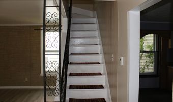 27 Trinity Pl, Amsterdam, NY 12010