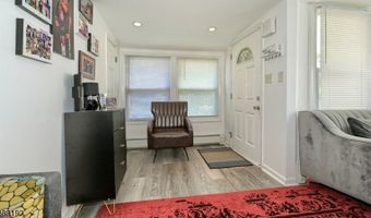 52 Riveredge Rd, Bayonne, NJ 07035