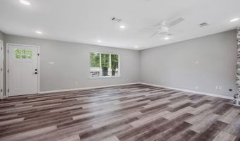 9 Whispering Dr, Alexander, AR 72210