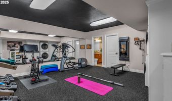 4075 NW CAMALA Dr, Albany, OR 97321