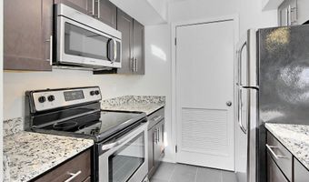 2616 S ARLINGTON MILL Dr 8, Arlington, VA 22206