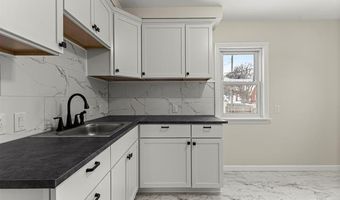 9804 Hubert Ave, Allen Park, MI 48101