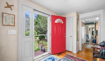 4323 Main St, Barnstable, MA 02630