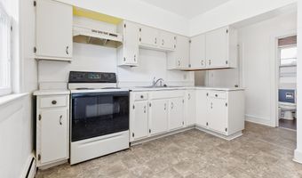 1513 W WASHINGTON St, Appleton, WI 54914