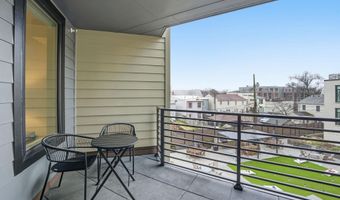 701 N HENRY St 210, Alexandria, VA 22314