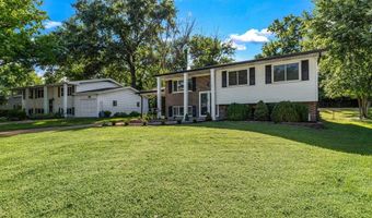 321 Fairview Ct, Ballwin, MO 63021