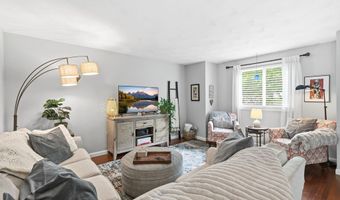 6 Standish Way 2, Amherst, NH 03031