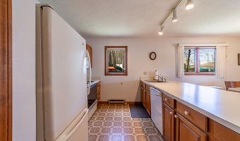 15 Manor Estates Dr 1, Bristol, NH 03222