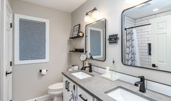 3728 Bridgeport Dr, Ames, IA 50010