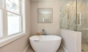 14 Overlook Cir, Auburn, NH 03032