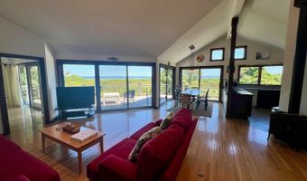 382 Lighthouse Rd, Aquinnah, MA 02535