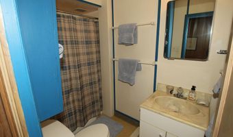 162 Pillsbury Pt, Arnolds Park, IA 51331