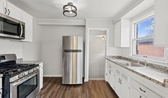 7210 Buckingham Ave, Allen Park, MI 48101