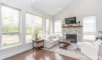 4229 Loon Ln, Ann Arbor, MI 48103