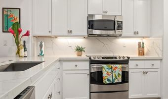 10 Upena Ln D-102, Kihei, HI 96753
