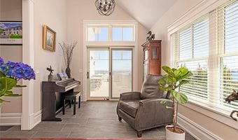 10 Coulter St, Jamestown, RI 02835