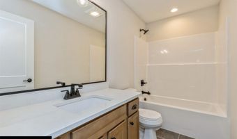 405 NE 59th St, Ankeny, IA 50021