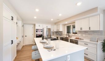 1275 Summit Lake Dr, Angwin, CA 94508