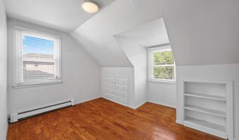 103 Nassau Dr, Albertson, NY 11507