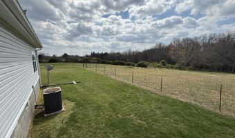 1978 Oloff Smith Rd, Allardt, TN 38504