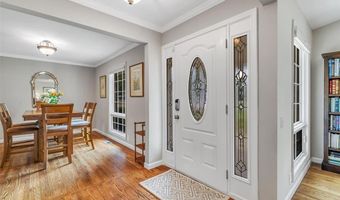 345 Norwood Cir, Ballwin, MO 63011