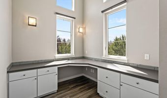 61547 SE Lincoln Ln, Bend, OR 97702