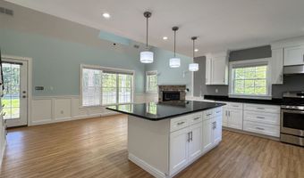 458 Town Hall Rd, Bartlett, NH 03845