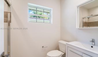 52 Camden Dr, Bal Harbour, FL 33154
