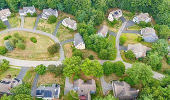 136 Davis Rd, Acton, MA 01720