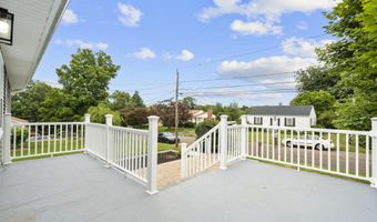 12 Homestead Pl, Branford, CT 06405