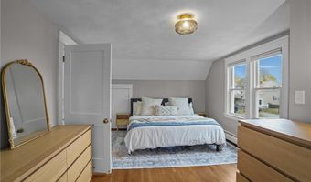 35 Barney St, East Providence, RI 02916