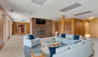 39081 N Sheridan Rd, Antioch, IL 60002
