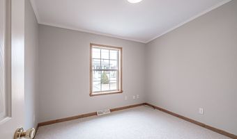 3 Windsor Dr, Alfred, ME 04002
