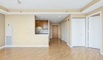 77 S Evergreen Ave 707, Arlington Heights, IL 60005