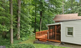 6816 SHRINE Ct, Annandale, VA 22003