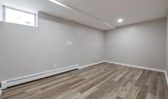 31 Gloria Dr, Allendale, NJ 07401