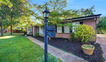 15583 Clayton Rd, Ballwin, MO 63011