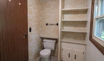 443 Piccadilly Cir, Bismarck, ND 58504