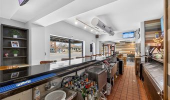 8713 Gravois Rd, Affton, MO 63123