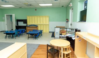 890 Vee St, Biloxi, MS 39532