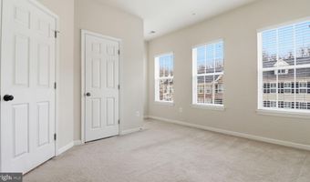 12710 RUSTIC ROCK Ln, Beltsville, MD 20705