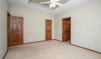 214 Hillside Dr, Baldwin City, KS 66006
