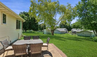 5414 Schubert St, Ames, IA 50014