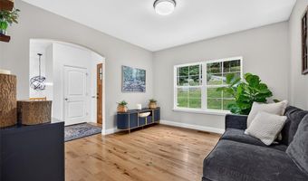 208 Berg Crossing Dr, Augusta, MO 63332